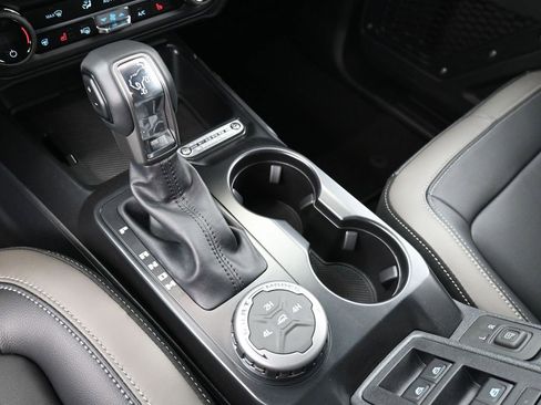 New 2025 Ford Bronco Outer Banks image 31