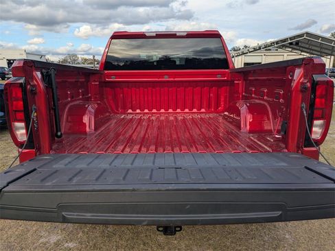 Used 2024 GMC Sierra 1500 Elevation image 12