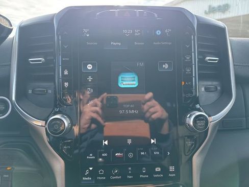 Used 2024 RAM 3500 Laramie image 35