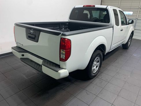 Used 2017 Nissan Frontier S image 3