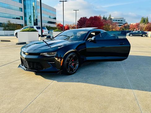 Used 2016 Chevrolet Camaro SS image 50