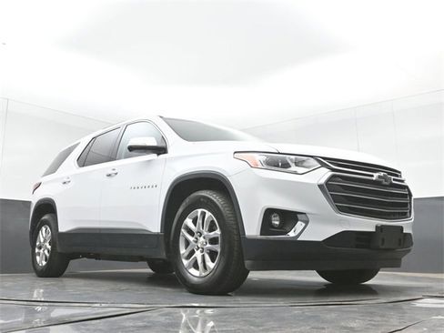 Used 2018 Chevrolet Traverse LT image 45