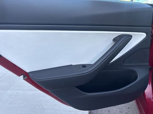 Used 2021 Tesla Model 3 Standard Range Plus image 19