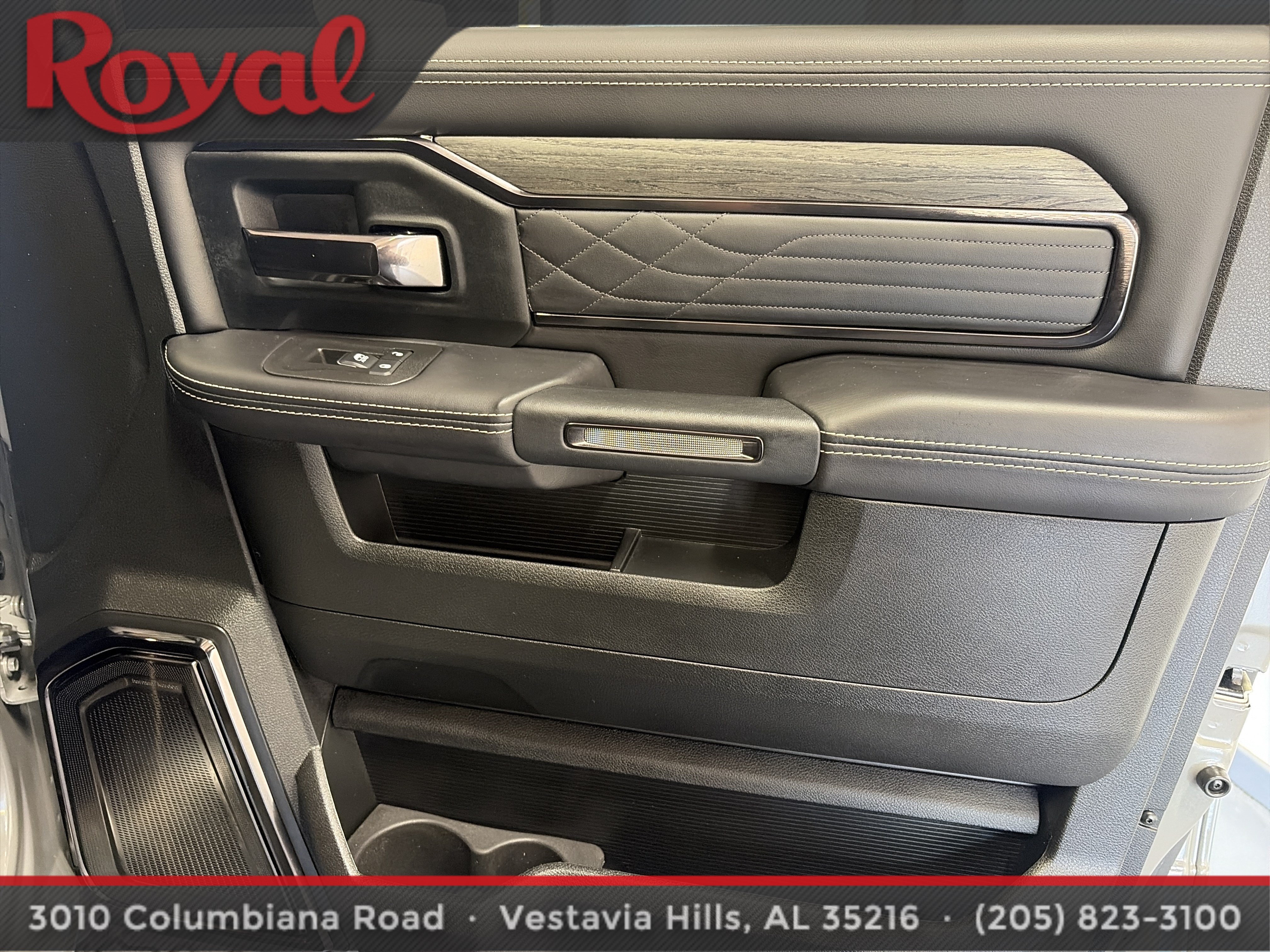 Used 2026 RAM 2500 Limited AWD/4WD image 14
