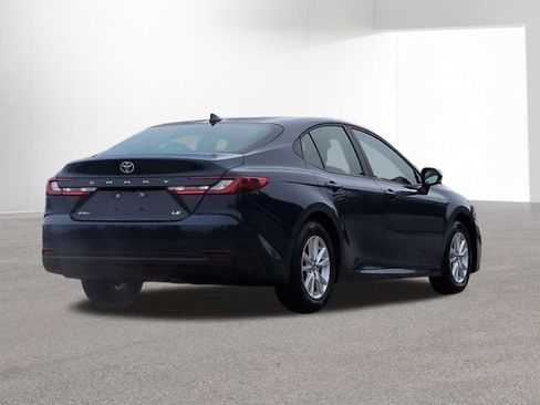 Certified 2025 Toyota Camry LE image 5