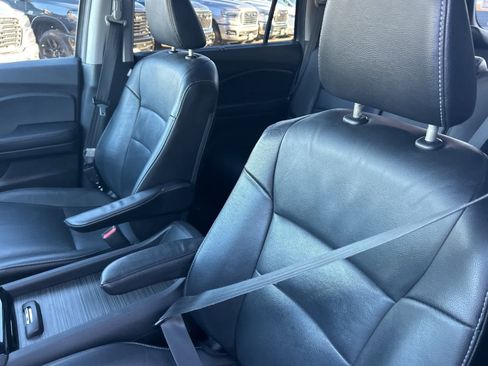 Used 2017 Honda Pilot Touring image 24