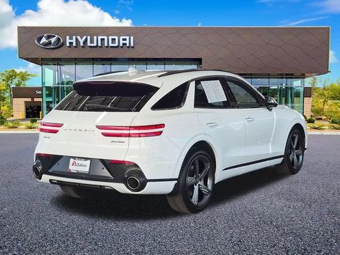 Used 2022 Genesis GV70 3.5T Sport w/ Sport Prestige Package AWD/4WD image 8