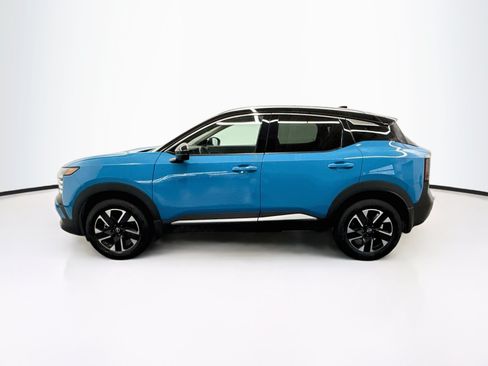Used 2025 Nissan Kicks SR FWD image 4