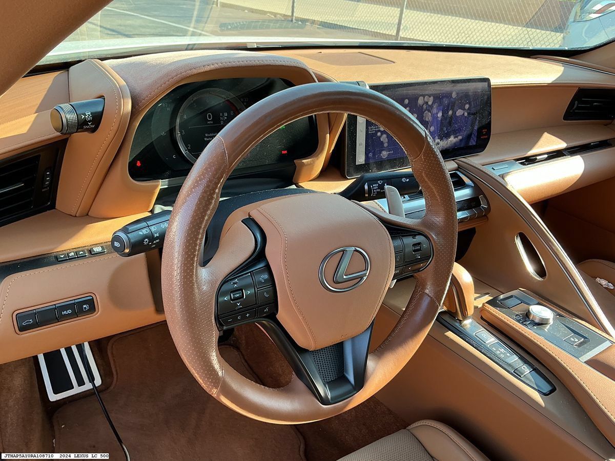 Used 2024 Lexus LC 500 Coupe w/ Sport Package RWD image 10