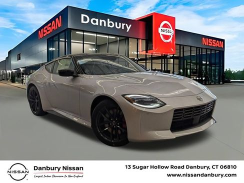 New 2025 Nissan Z Performance w/ Floor Mat Package RWD image 1