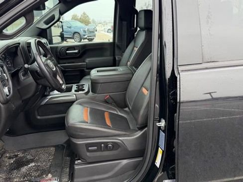 Used 2022 GMC Sierra 2500 AT4 w/ Gooseneck/5TH Wheel Package image 17