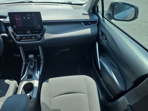 Used 2022 Toyota Corolla Cross LE AWD/4WD image 14