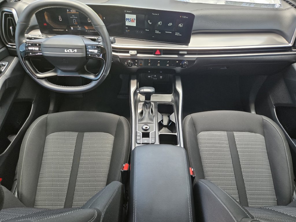 New 2026 Kia Sorento LX FWD image 18