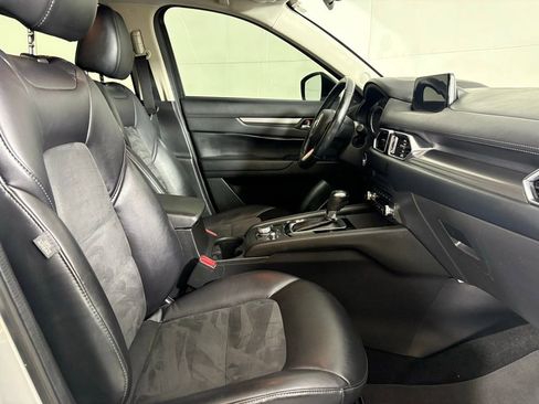 Used 2020 MAZDA CX-5 Touring image 13