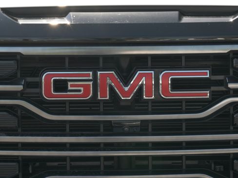 Used 2026 GMC Sierra 1500 AT4 w/ AT4 Premium Package AWD/4WD image 43