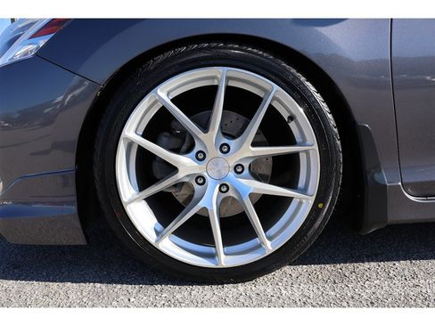 Used 2016 Honda Accord Touring image 9