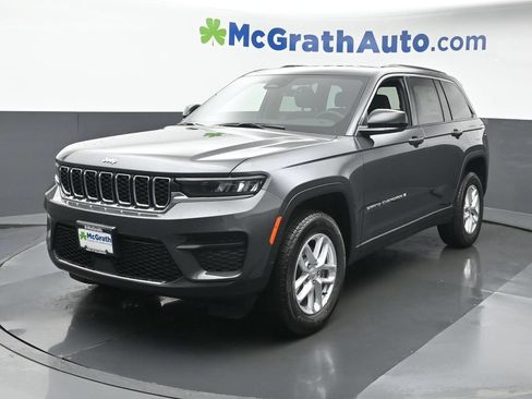 Used 2025 Jeep Grand Cherokee Laredo X w/ Luxury Tech Group I AWD/4WD image 25