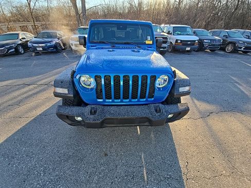 Used 2024 Jeep Wrangler Sport S image 12