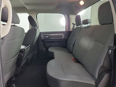 Used 2022 RAM 1500 Classic SLT image 11