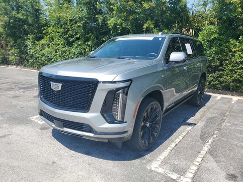 Used 2025 Cadillac Escalade Sport Platinum AWD/4WD image 1
