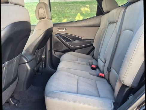 Used 2018 Hyundai Santa Fe Sport w/ 2.4L Value Package 02 AWD/4WD image 18