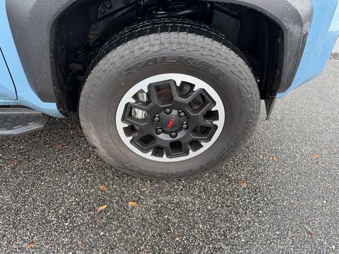 Used 2025 Toyota 4Runner TRD Off-Road image 4