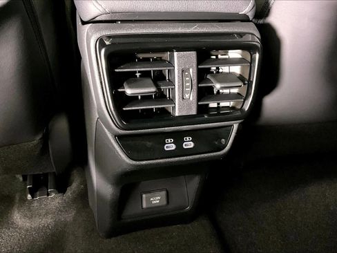 Used 2023 Lexus RZ 450e Premium image 32