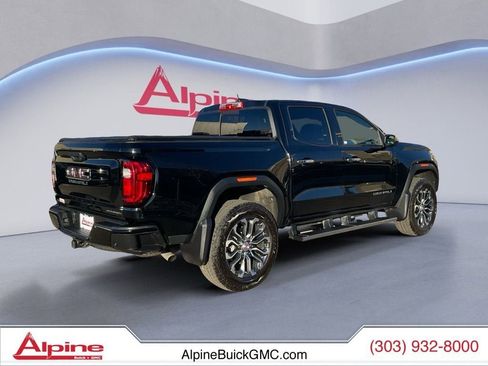 Used 2024 GMC Canyon Denali image 5