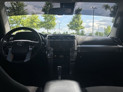 Used 2022 Toyota 4Runner SR5 RWD image 30