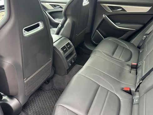 Certified 2024 Jaguar F-PACE R-Dynamic S image 11