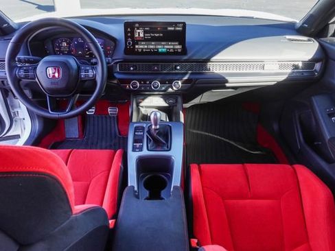 Used 2024 Honda Civic Type R image 4