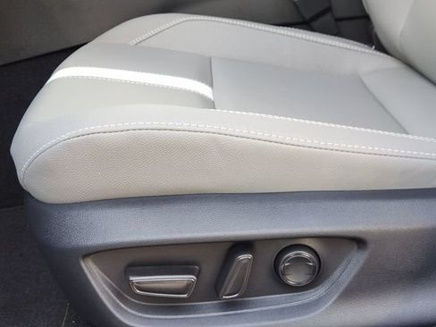 New 2026 Toyota Camry SE w/ Convenience Package FWD image 21