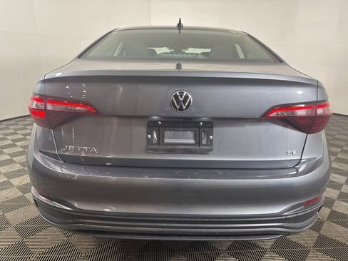 Certified 2024 Volkswagen Jetta SE image 21