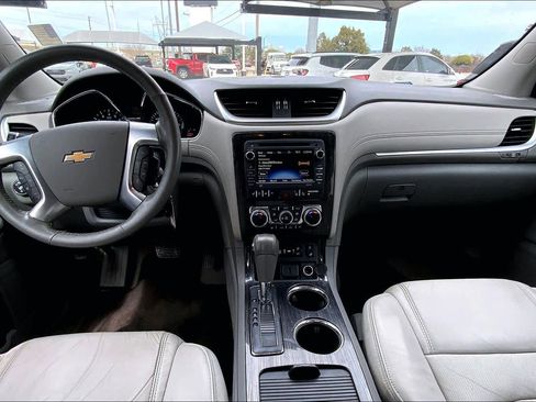 Used 2016 Chevrolet Traverse LTZ image 14