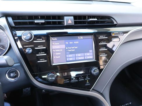 Used 2018 Toyota Camry SE w/ Convenience Package image 43