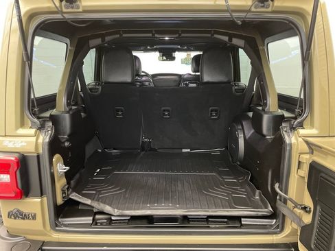 Certified 2025 Jeep Wrangler Unlimited Rubicon w/ Convenience Group AWD/4WD image 25