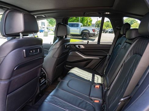 Used 2019 BMW X5 xDrive50i w/ M Sport Package AWD/4WD image 25