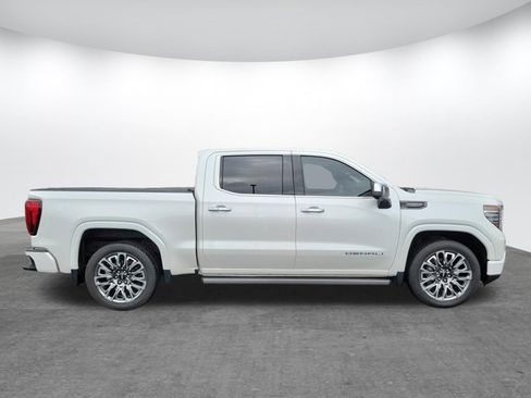 Used 2024 GMC Sierra 1500 Denali Ultimate AWD/4WD image 4