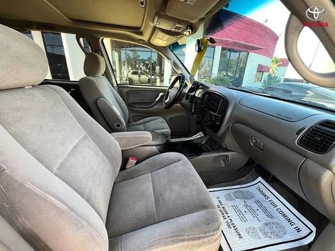 Used 2005 Toyota Sequoia SR5 AWD/4WD image 14