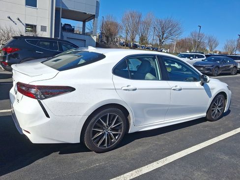 Certified 2023 Toyota Camry SE image 4