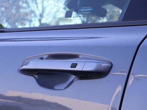 Used 2023 Kia Sorento X-Line EX image 24