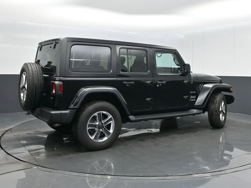 Certified 2022 Jeep Wrangler Unlimited Sahara AWD/4WD image 7