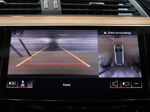 Used 2024 Audi Q8 e-tron Premium Plus w/ Premium Plus Package image 21