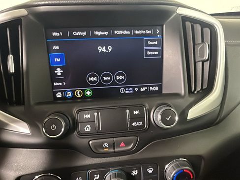 Used 2024 GMC Terrain SLT w/ Elevation Edition FWD image 24