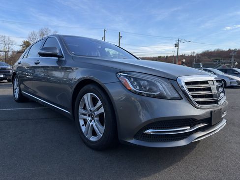 Used 2020 Mercedes-Benz S 560 4MATIC Sedan image 2