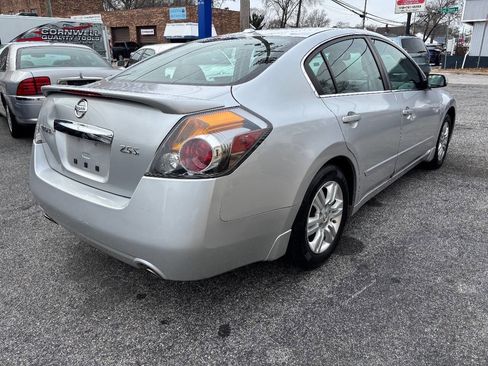 Used 2011 Nissan Altima 2.5 SL w/ Technology Pkg image 5