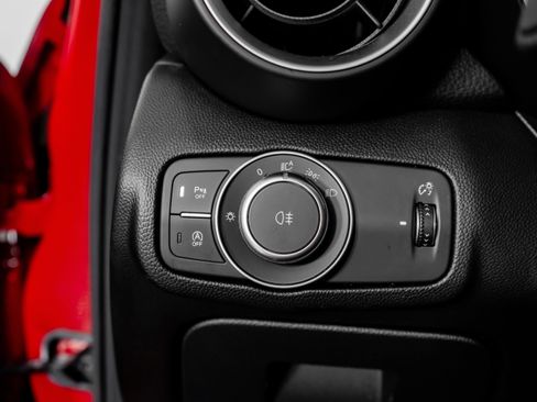 Used 2023 Alfa Romeo Giulia Sprint image 46