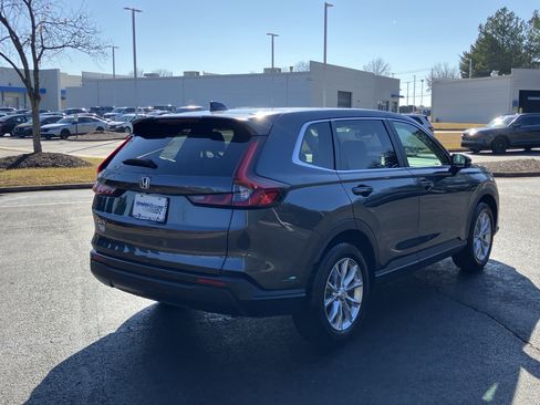 Used 2025 Honda CR-V EX image 10