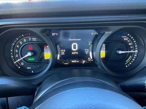 Used 2024 Jeep Wrangler Unlimited Rubicon 4xe image 24