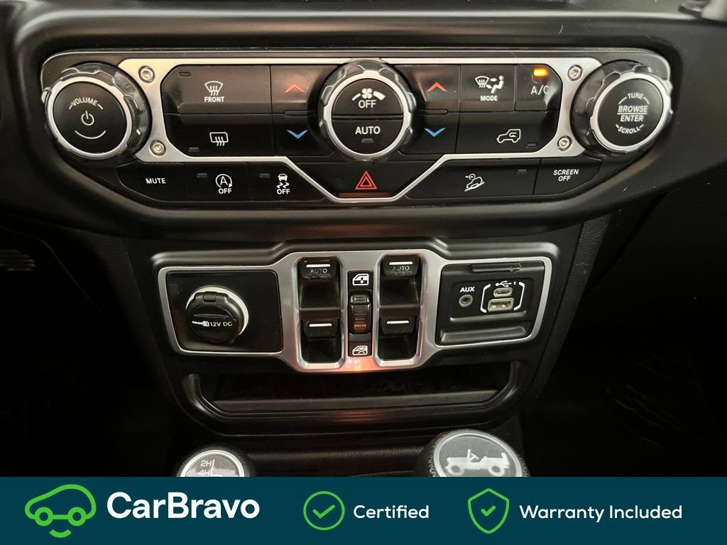 Used 2018 Jeep Wrangler Unlimited Sahara AWD/4WD image 28